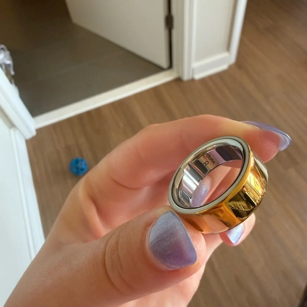 Oura Ring 4 Gold - Size 8